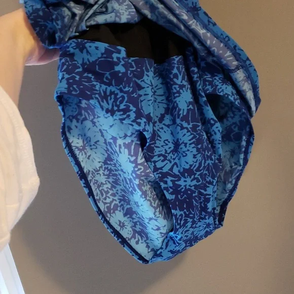 L.L. Bean skirted Bathing suit dress in blue floral - Picture 5 of 8